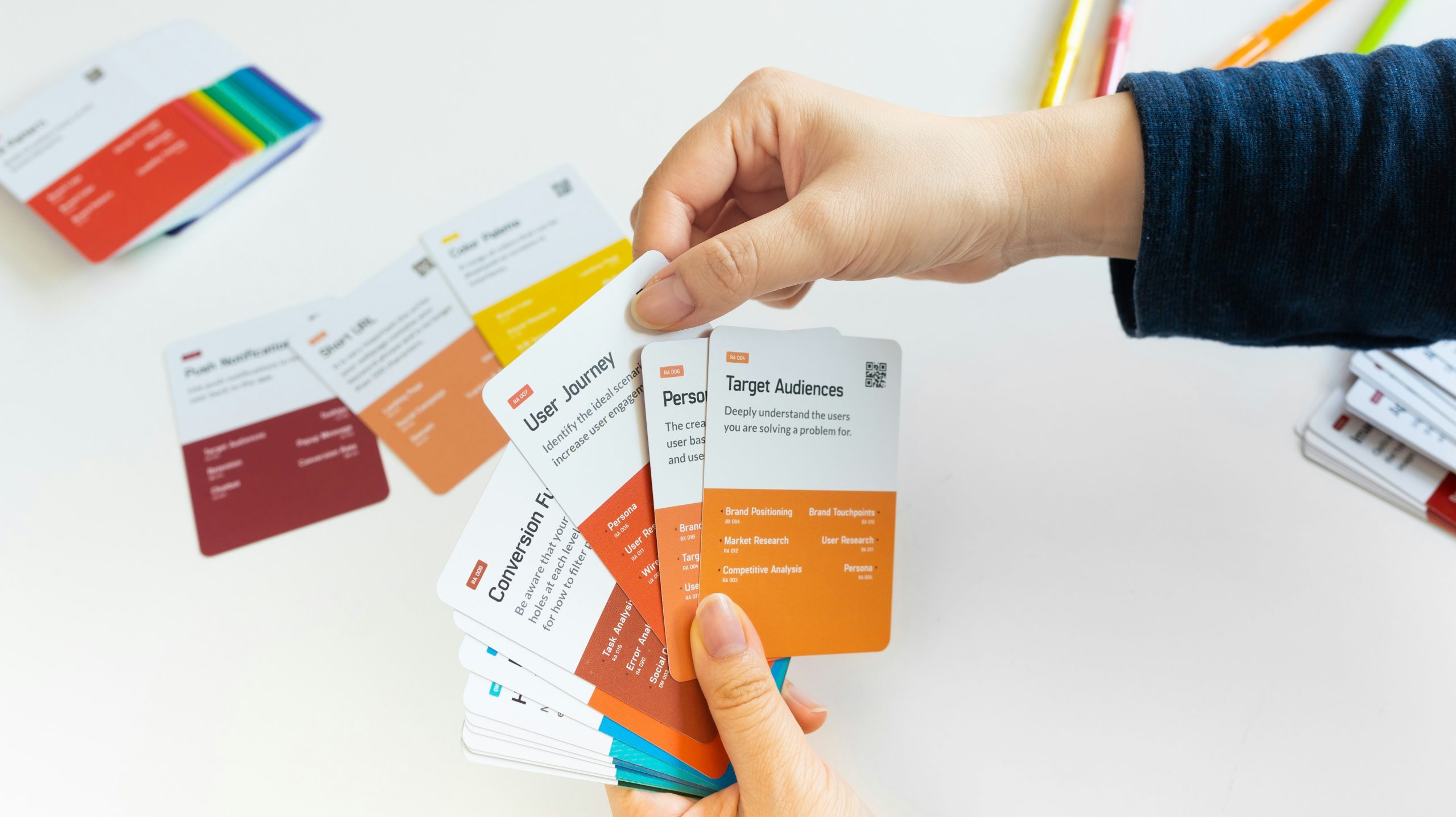 Infographic explaining common questions about Purchase Limit Alerts including setup steps and limitations.